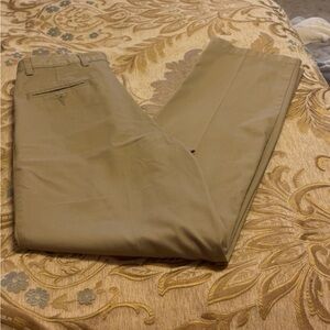 Dockers Men's Straight Fit Chinos in Khaki Tan
